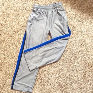 Boys track pants size 8